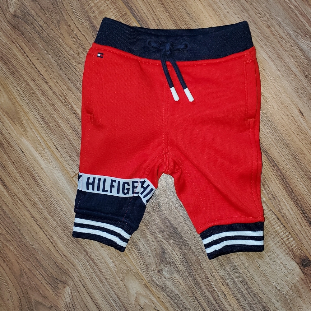 **SOLD** Tommy Hilfiger Sweatpants